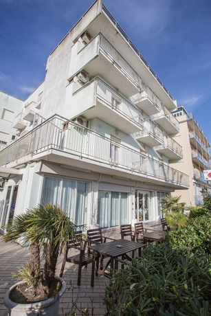 Imagen general del Hotel Nizza, Riccione. Foto 3