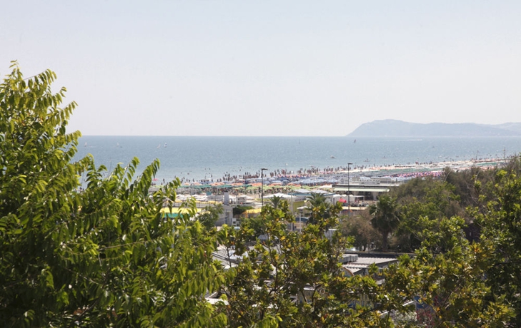 Imagen de los exteriores del Hotel Nizza, Riccione. Foto 10