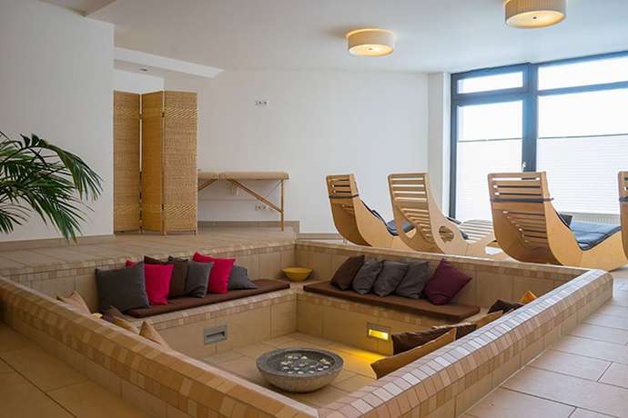Imagen de la piscina del Hotel Njord. Foto 20