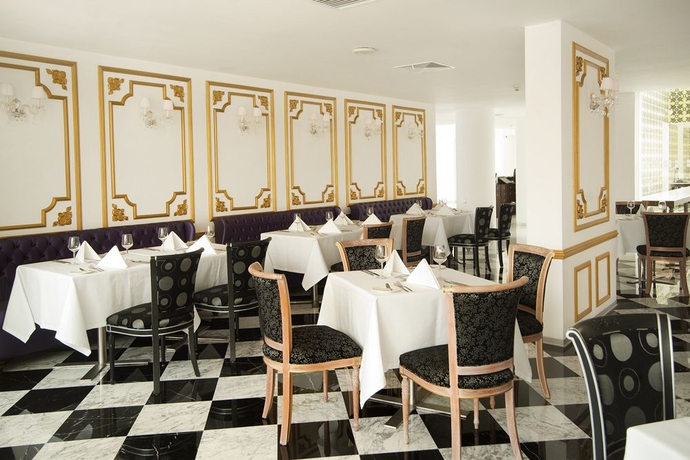 Imagen del bar/restaurante del Hotel Nm Lima. Foto 3