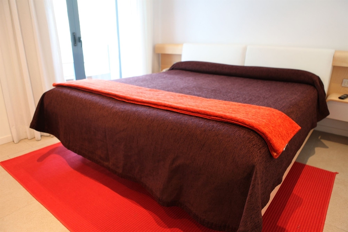 Imagen de la habitación del Hotel Nm Suites. Foto 3