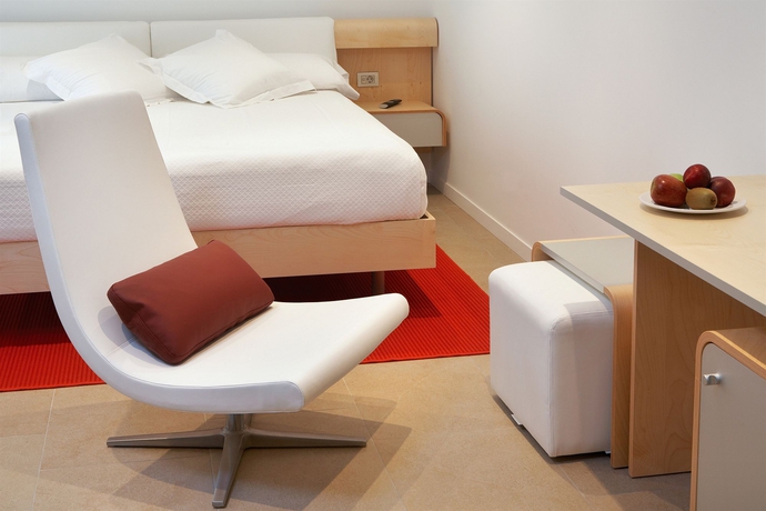 Imagen de la habitación del Hotel Nm Suites. Foto 6