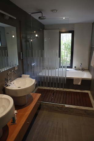 Imagen de la habitación del Hotel Nm Suites. Foto 10