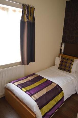Imagen de la habitación del Hotel No 8. Foto 8