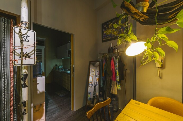 Imagen de los interiores del Hotel No Sun No Happy Inn. Foto 30