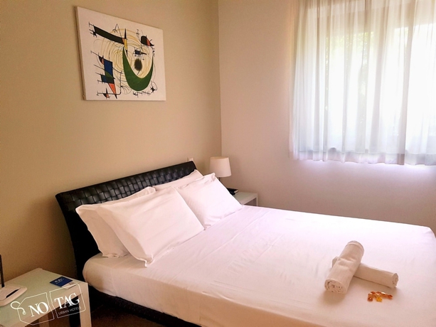 Imagen de la habitación del Hotel No Tag. Foto 2
