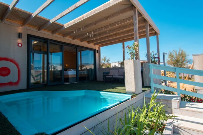 Imagen de la habitación del Hotel Noa Glamping Resort. Foto 12