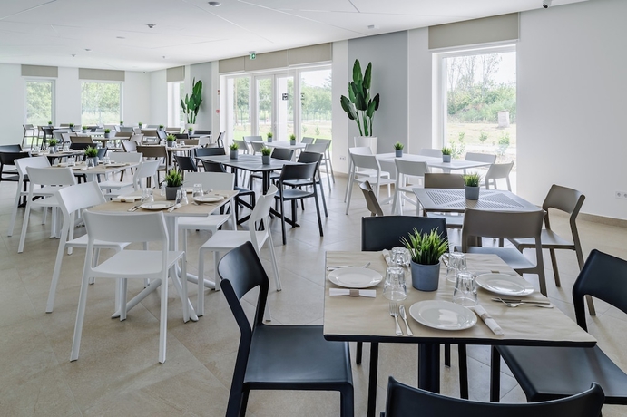 Imagen del bar/restaurante del Hotel Noa Panzi&oacute;. Foto 4