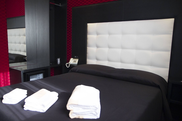 Imagen de la habitación del Hotel Noah Gate and Suites. Foto 8