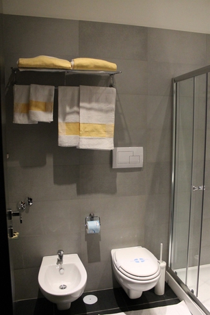 Imagen de la habitación del Hotel Noah Gate and Suites. Foto 9