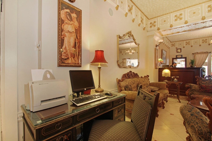 Imagen de los interiores del Hotel Nob Hill. Foto 10