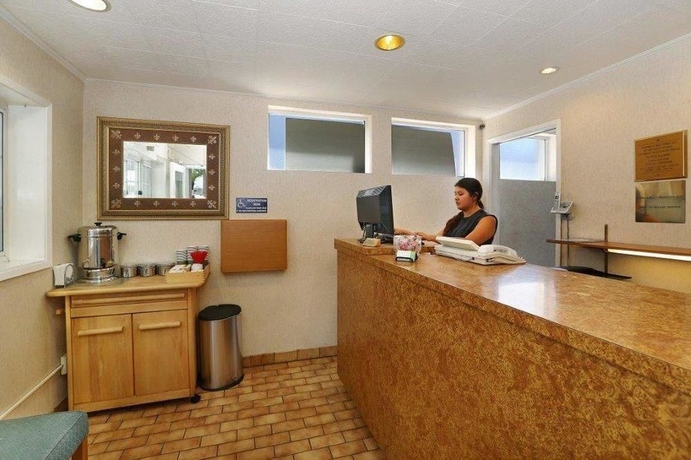 Imagen de los interiores del Hotel Nob Hill Motor Inn. Foto 7