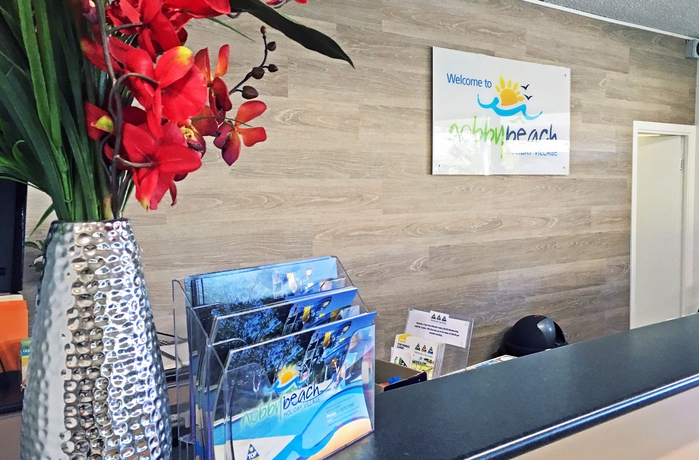 Imagen de los interiores del Hotel Nobby Beach Holiday Village. Foto 9