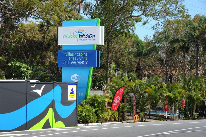 Imagen general del Hotel Nobby Beach Holiday Village. Foto 2