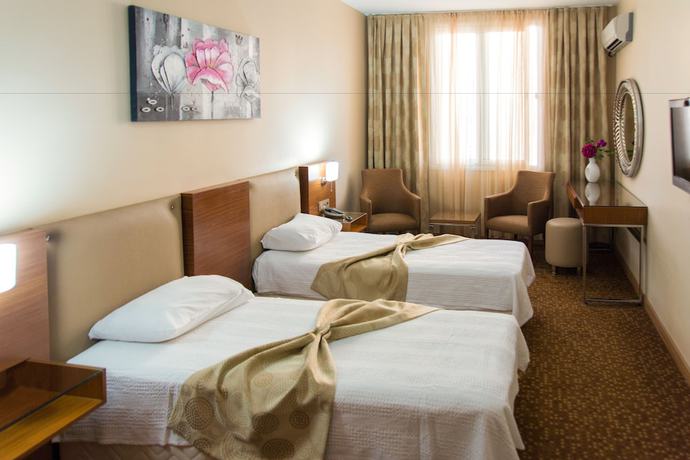 Imagen de la habitación del Hotel Nobel, Akdeniz. Foto 5