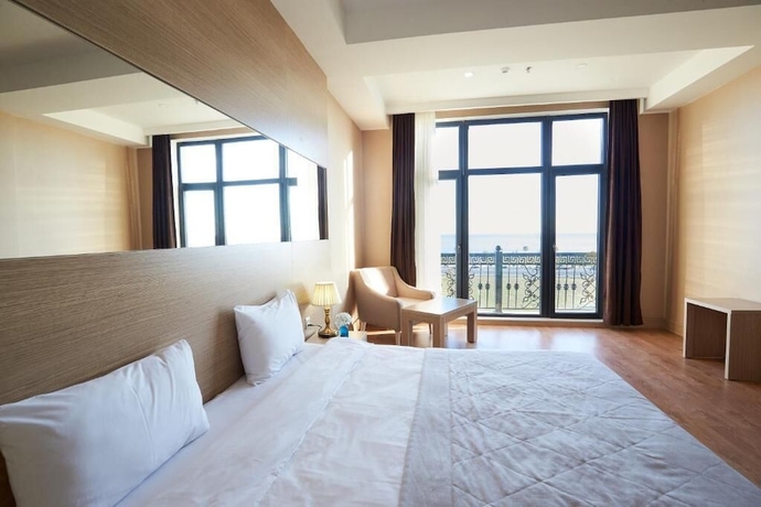 Imagen de la habitación del Hotel Nobel, Baku. Foto 4