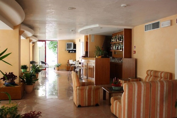 Imagen de los interiores del Hotel Nobel, Rimini. Foto 14