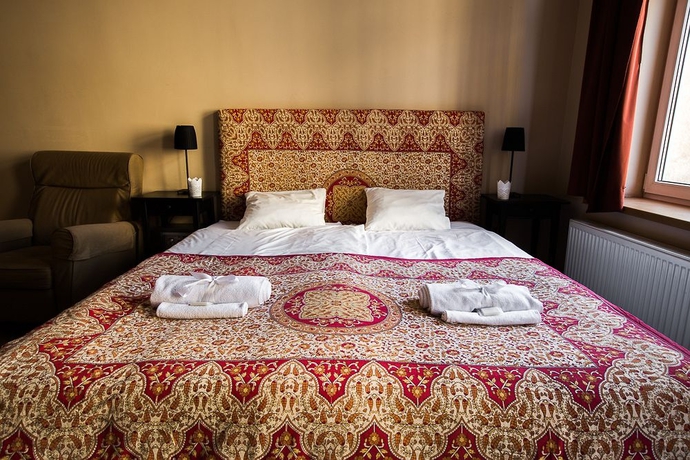 Imagen de la habitación del Hotel Nobel Suites. Foto 8