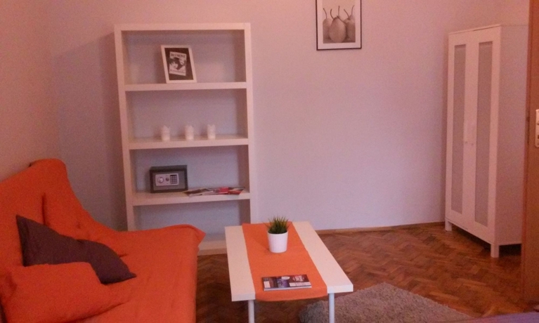 Imagen de la habitación del Hotel Nobel Suites. Foto 10