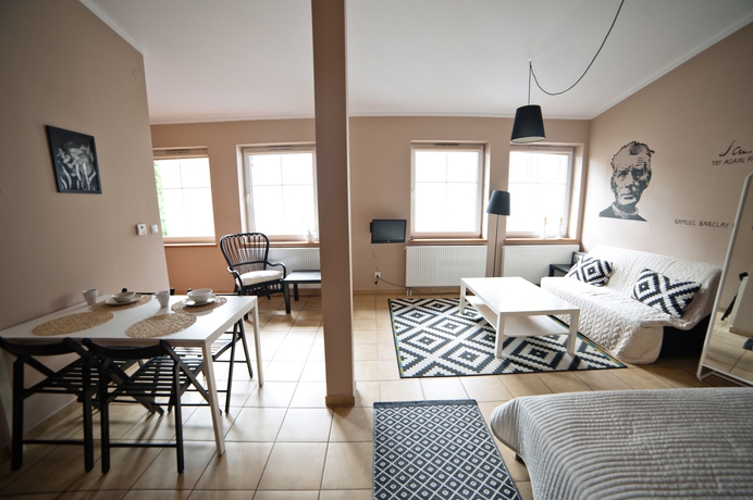 Imagen de la habitación del Hotel Nobel Suites. Foto 12