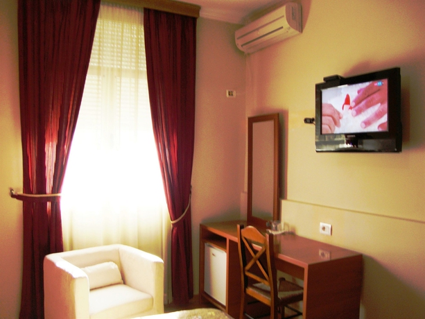 Imagen de la habitación del Hotel Nobel, Tirana. Foto 6