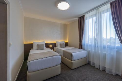 Imagen de la habitación del Hotel Nobel West. Foto 18