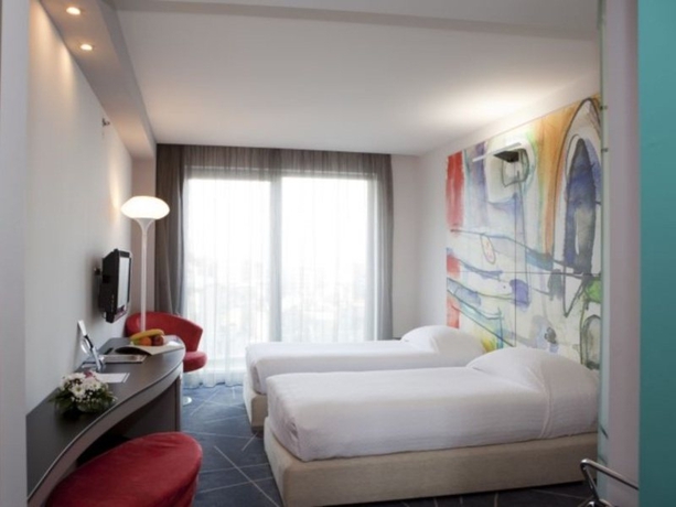 Imagen general del Hotel Nobel Zira. Foto 9