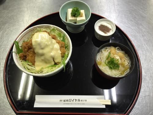 Imagen general del Hotel Nobeoka Royal. Foto 2