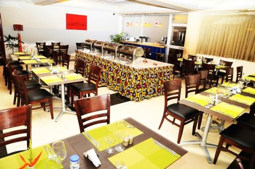 Imagen general del Hotel Nobila Airport. Foto 8