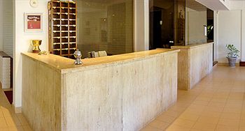 Imagen de los exteriores del Hotel Nobile Inn Punta Del Este. Foto 4