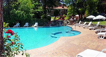 Imagen de la piscina del Hotel Nobile Inn Punta Del Este. Foto 15