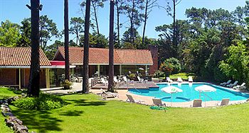 Imagen de la piscina del Hotel Nobile Inn Punta Del Este. Foto 16