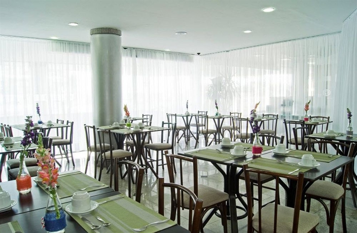 Imagen del bar/restaurante del Hotel Nobile Suites Diamond. Foto 3