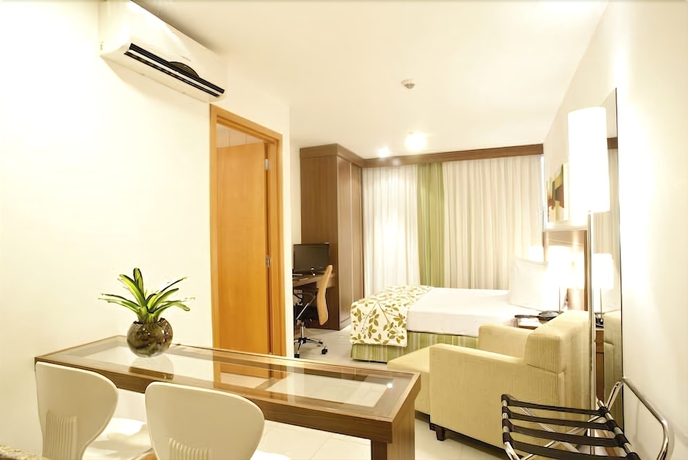 Imagen de la habitación del Hotel Nobile Suites Monumental. Foto 13