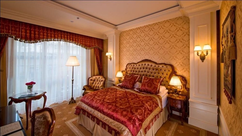 Imagen de la habitación del Hotel Nobilis. Foto 7