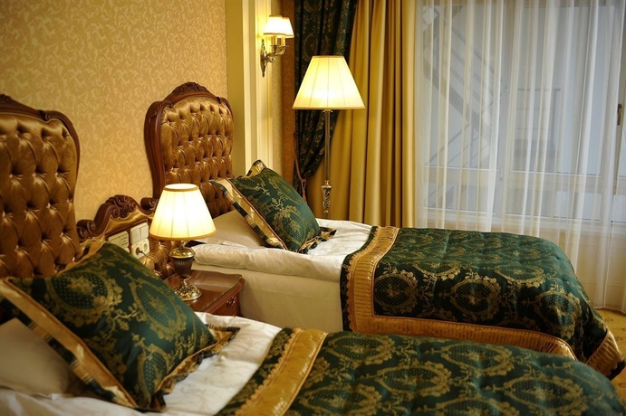 Imagen de la habitación del Hotel Nobilis. Foto 8