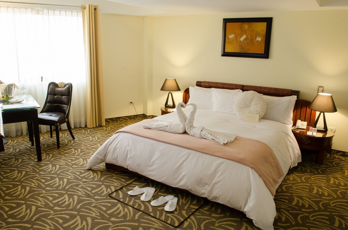 Imagen de la habitación del Hotel Nobility. Foto 13