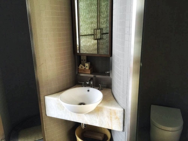 Imagen de la habitación del Hotel Noble Center. Foto 2