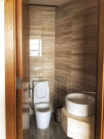 Imagen de la habitación del Hotel Noble Center. Foto 3