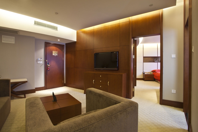Imagen de los interiores del Hotel Noble Center. Foto 12