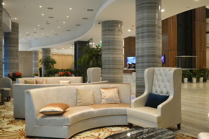 Imagen de los interiores del Hotel Noble Center. Foto 13