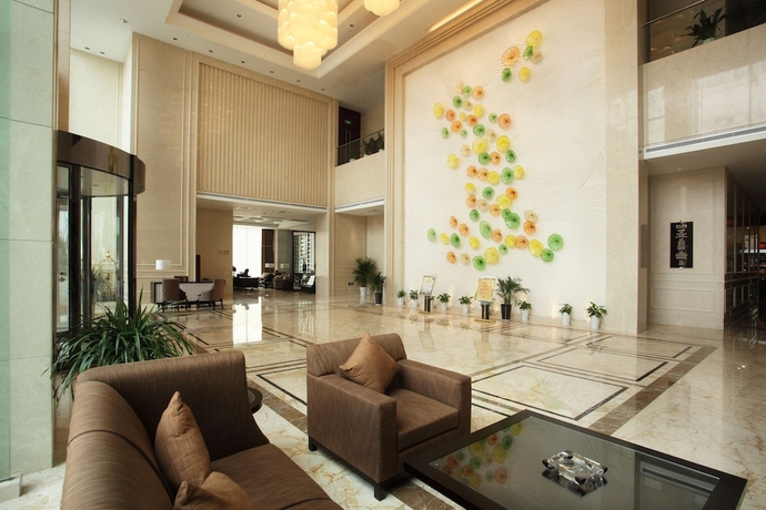 Imagen de los interiores del Hotel Noble Crown Hotel. Foto 17