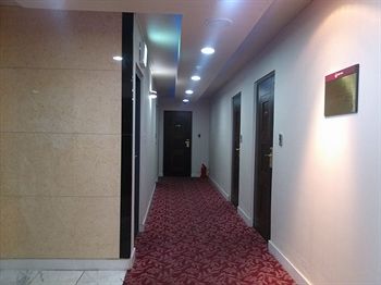 Imagen general del Hotel Noble. Foto 11