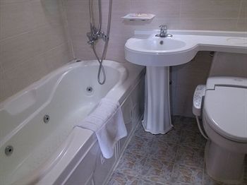 Imagen general del Hotel Noble. Foto 15