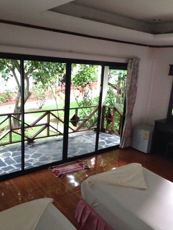 Imagen de la habitación del Hotel Noble House Beach Resort. Foto 5