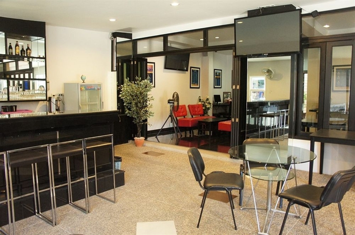 Imagen del bar/restaurante del Hotel Noble House, Phuket. Foto 4