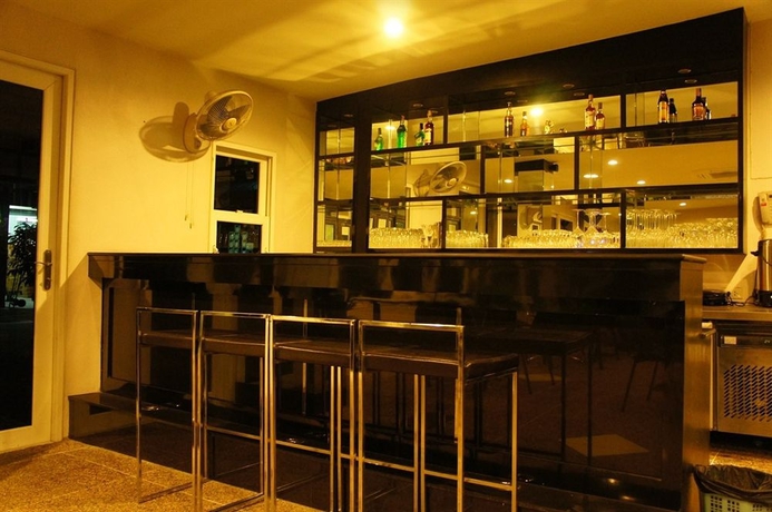 Imagen del bar/restaurante del Hotel Noble House, Phuket. Foto 6