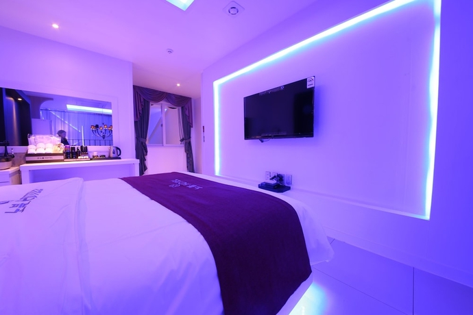 Imagen de la habitación del Hotel Noble Muintel. Foto 3