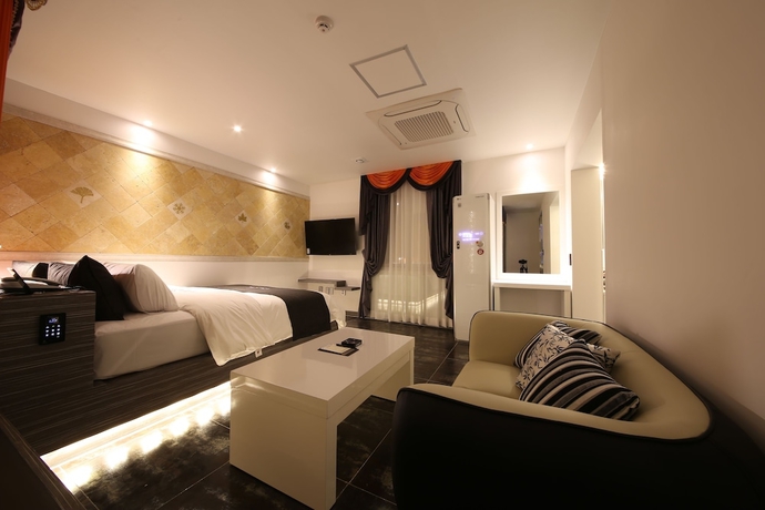 Imagen de la habitación del Hotel Noble Muintel. Foto 5