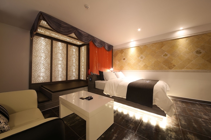 Imagen de la habitación del Hotel Noble Muintel. Foto 18